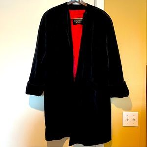 Anne Klein II Coat black with bright red interior beautiful coat warm. Vintage90